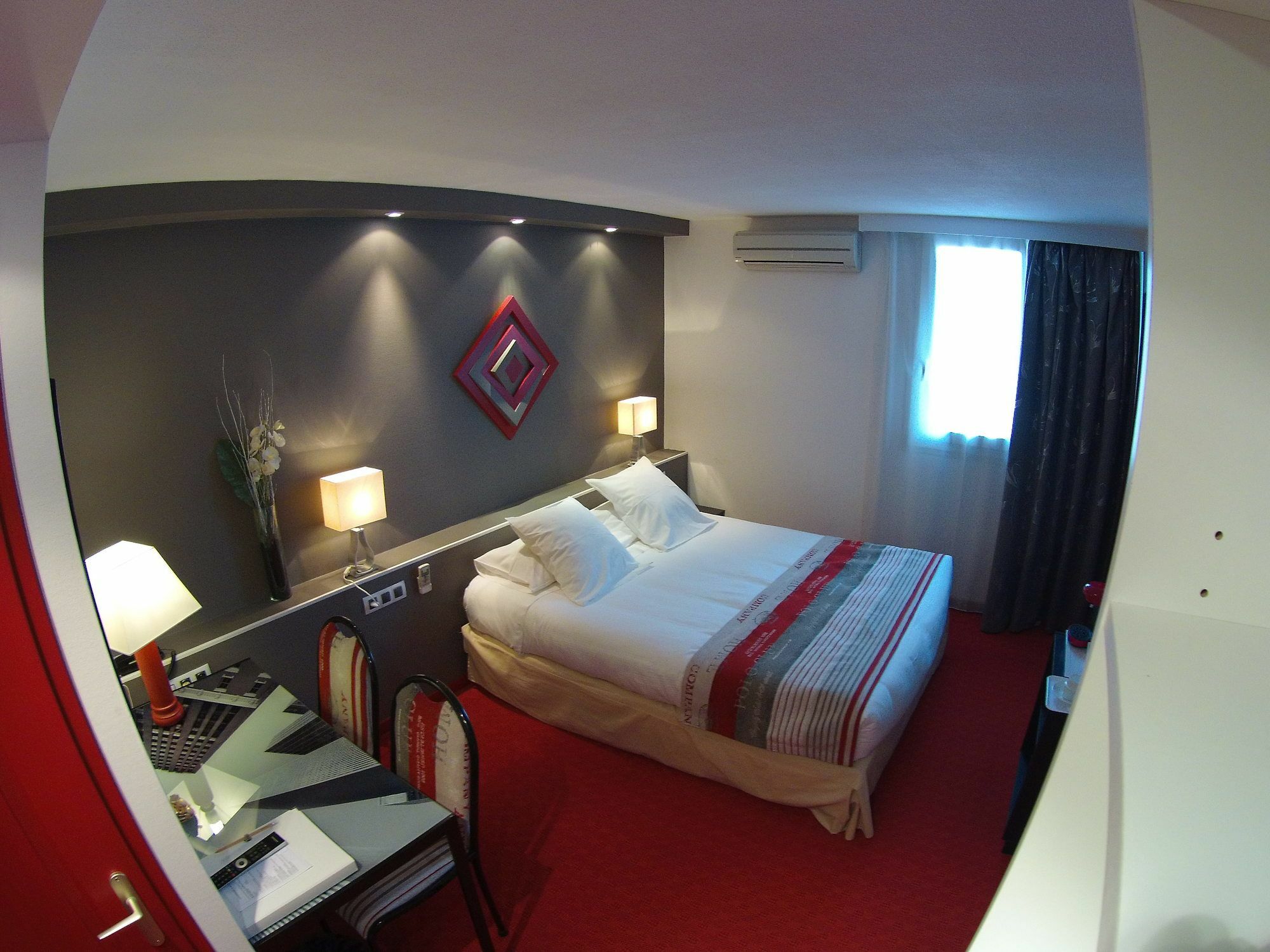 L'Initial Hotel Toulouse Bagian luar foto